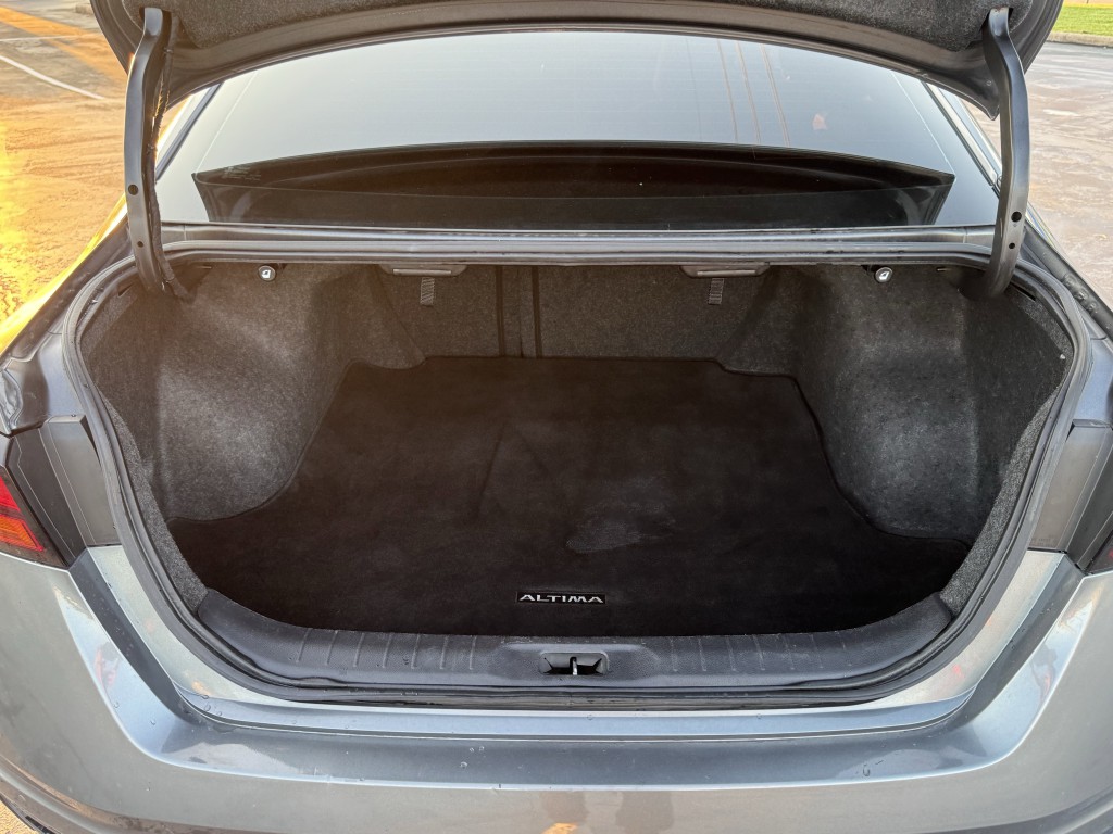 2021 Nissan Altima Image 27