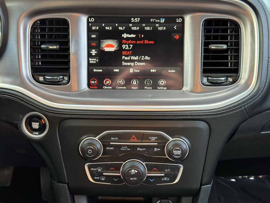 2022 Dodge Charger Image 18
