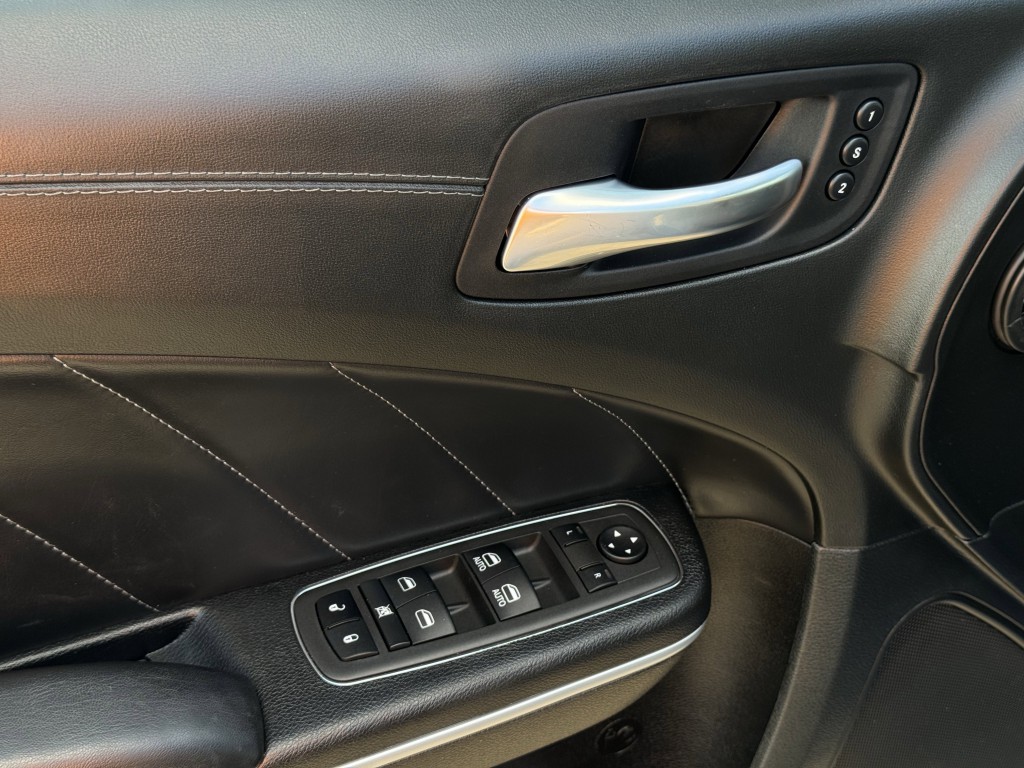 2022 Dodge Charger Image 21