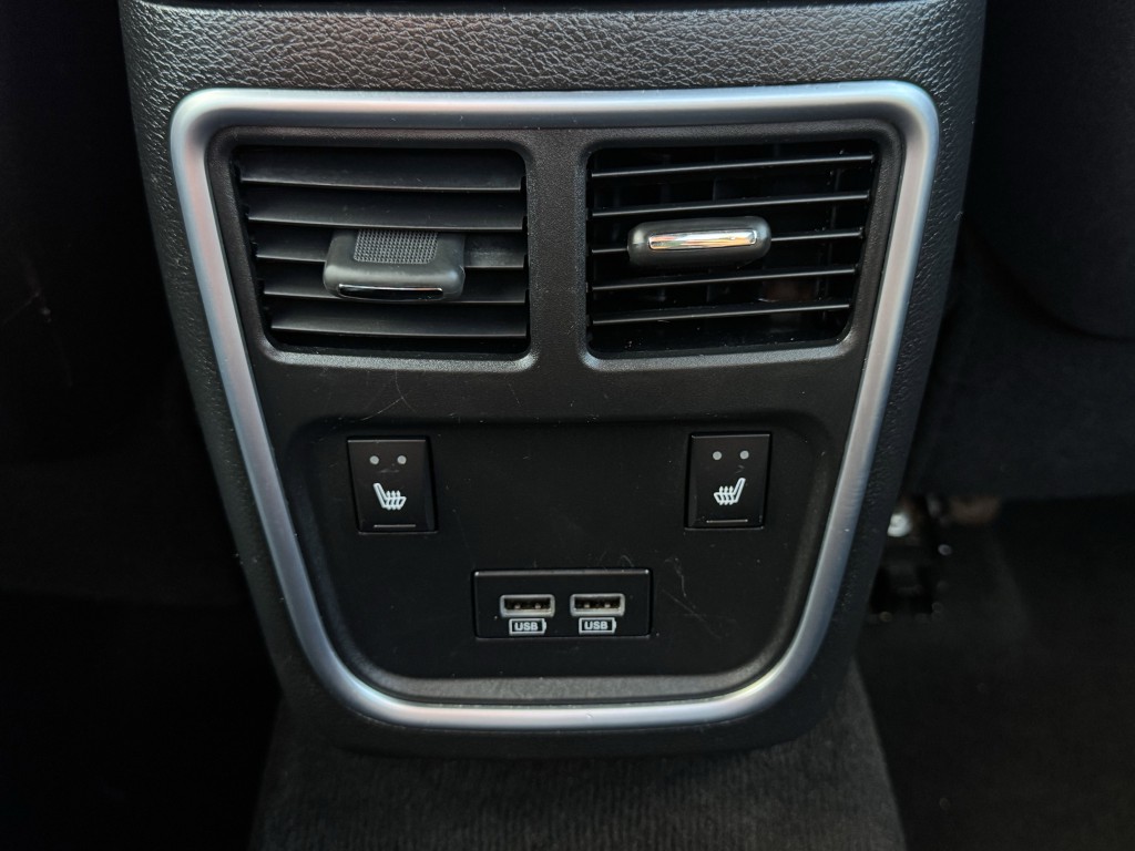 2022 Dodge Charger Image 26