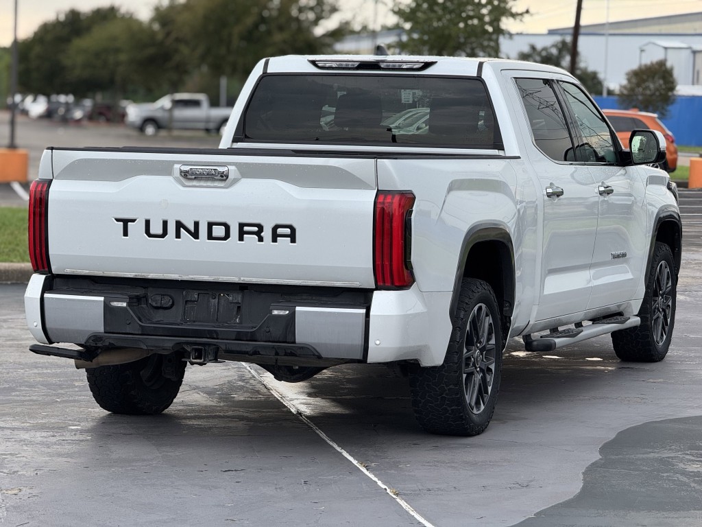 2023 Toyota Tundra Image 9