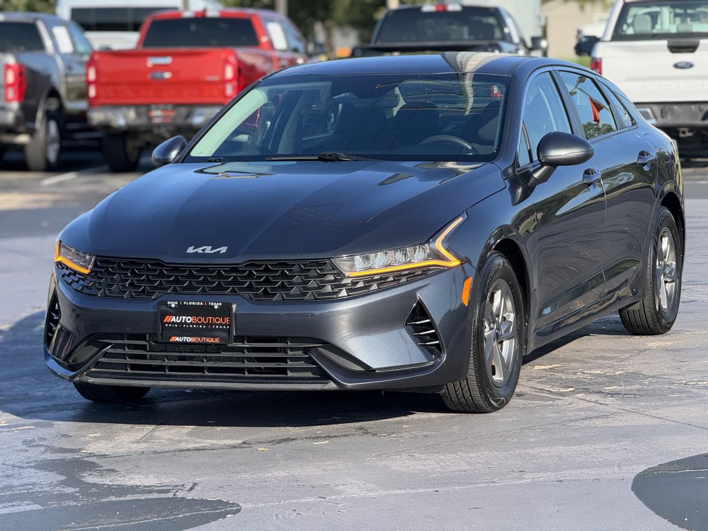 2023 Kia K5 Image 5