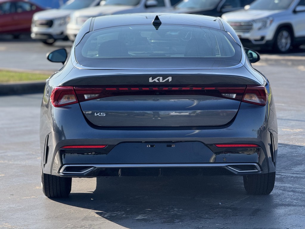 2023 Kia K5 Image 7