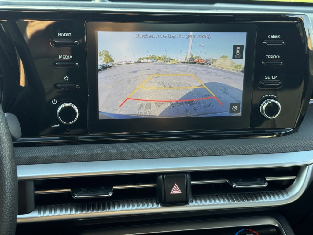 2023 Kia K5 Image 23