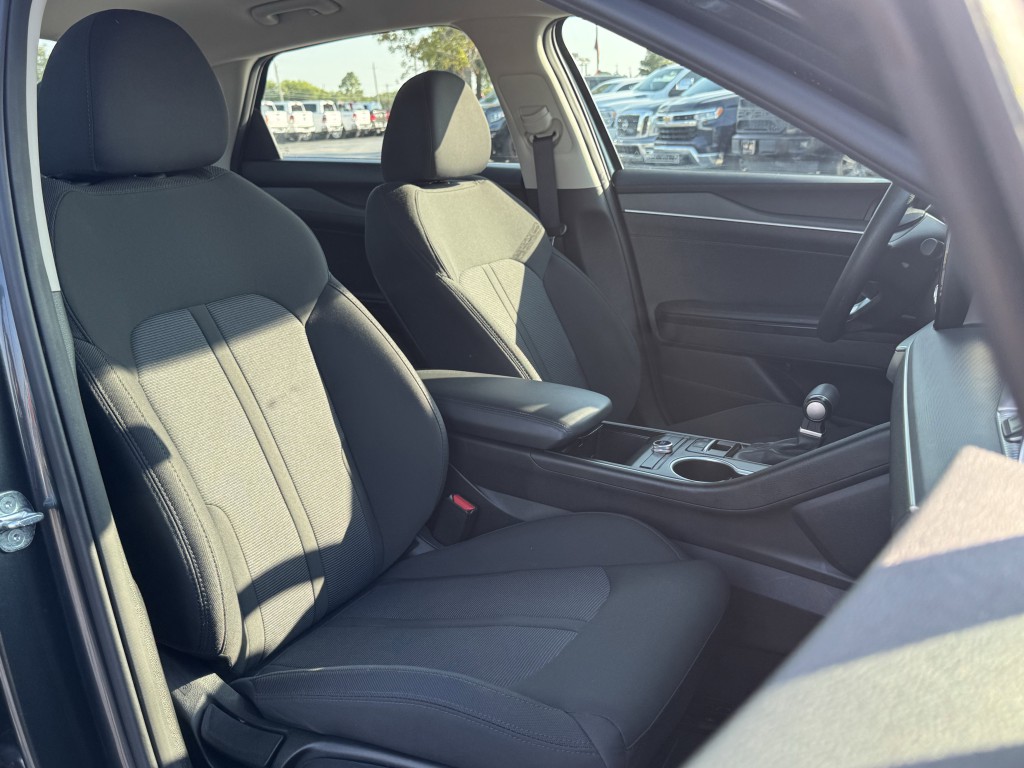 2023 Kia K5 Image 29