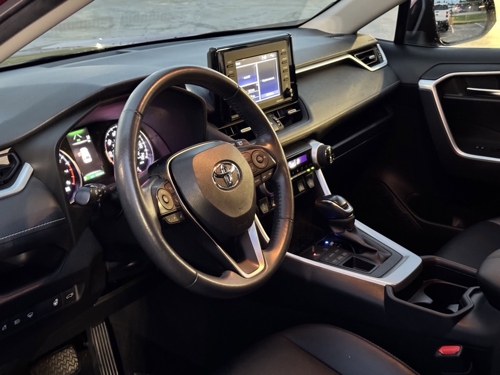 2020 Toyota Rav4 Image 12