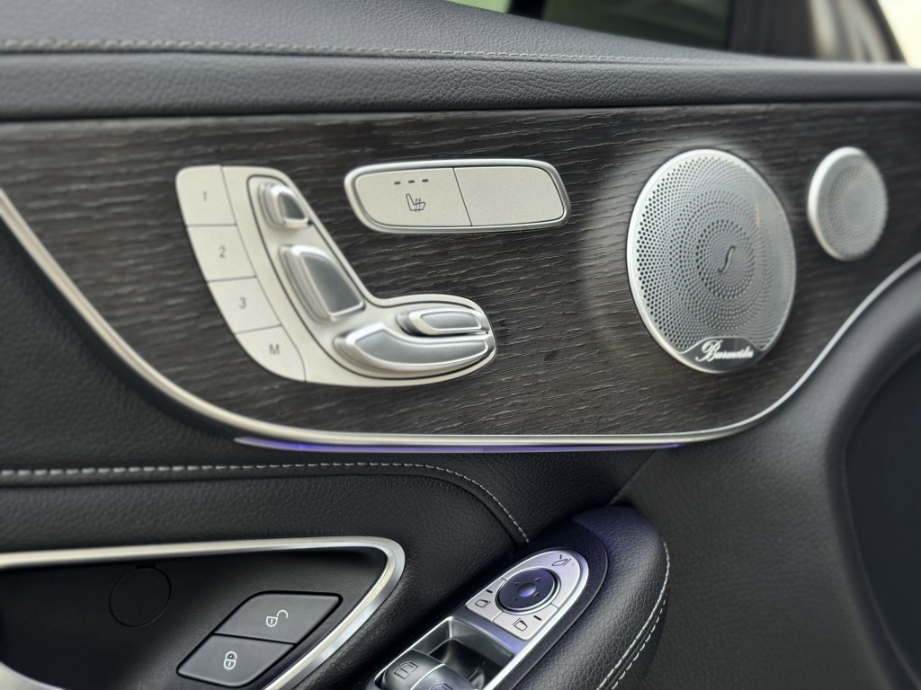 2020 Mercedes-Benz C-Class Image 44