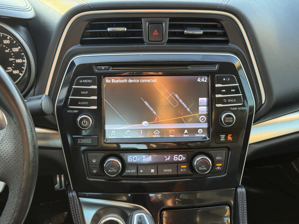 2016 Nissan Maxima Image 16