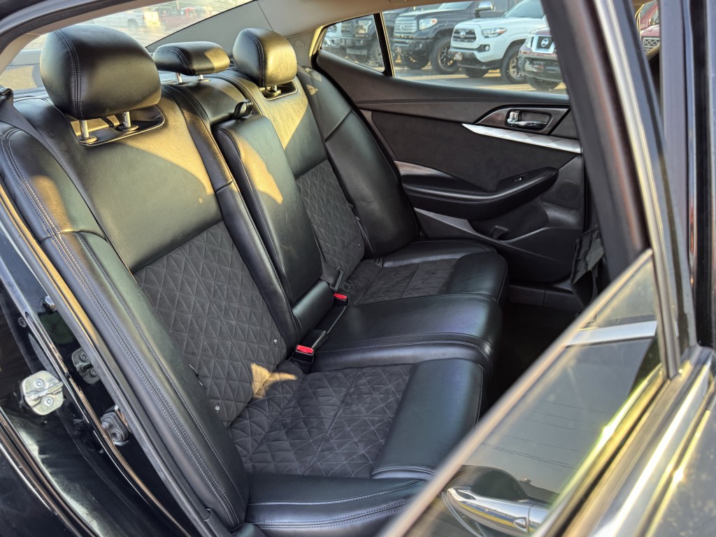2016 Nissan Maxima Image 22