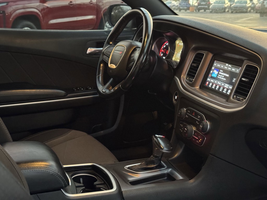 2022 Dodge Charger Image 12