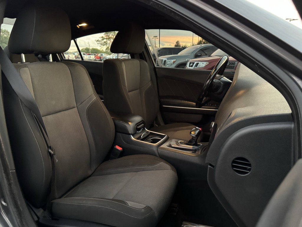 2022 Dodge Charger Image 21