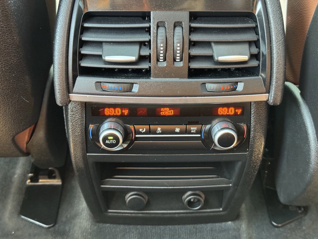 2015 BMW X5 Image 27