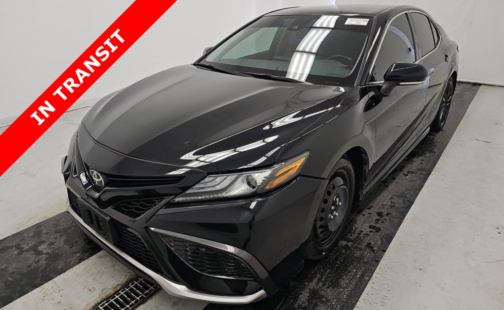2021 Toyota Camry Image 1