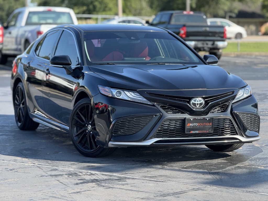 2021 Toyota Camry Image 3