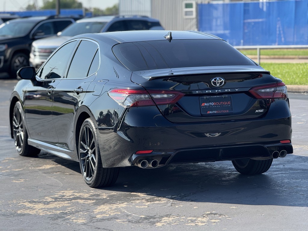 2021 Toyota Camry Image 8