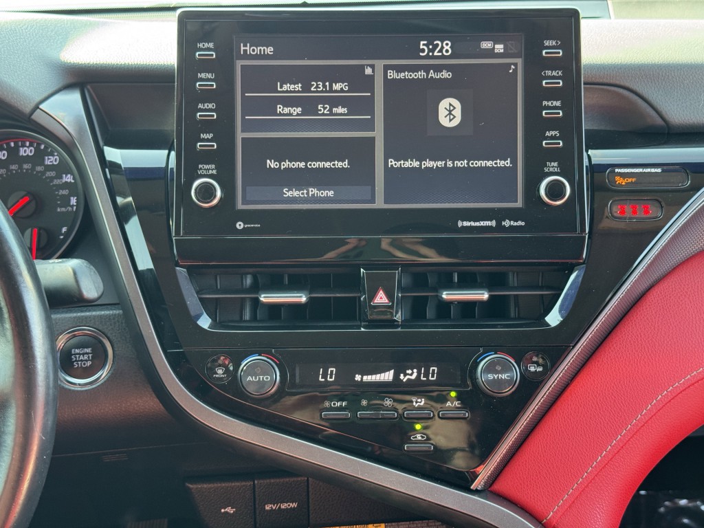 2021 Toyota Camry Image 17