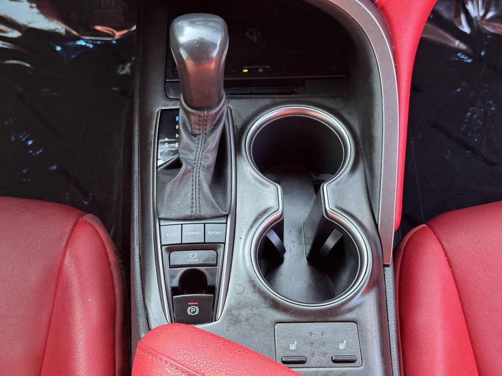2021 Toyota Camry Image 19