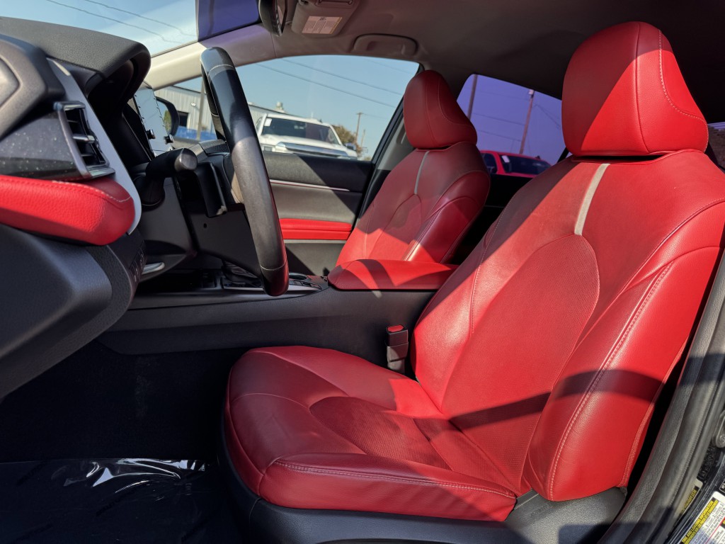 2021 Toyota Camry Image 22