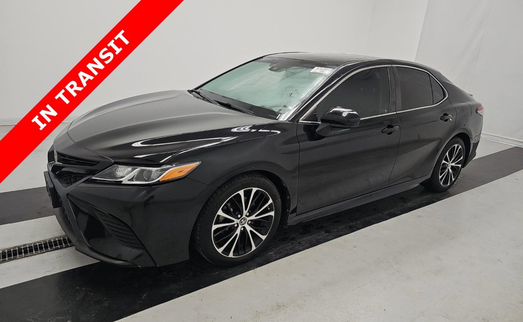 2018 Toyota Camry Image 1