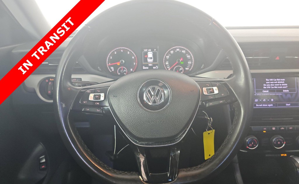 2021 Volkswagen Passat Image 8