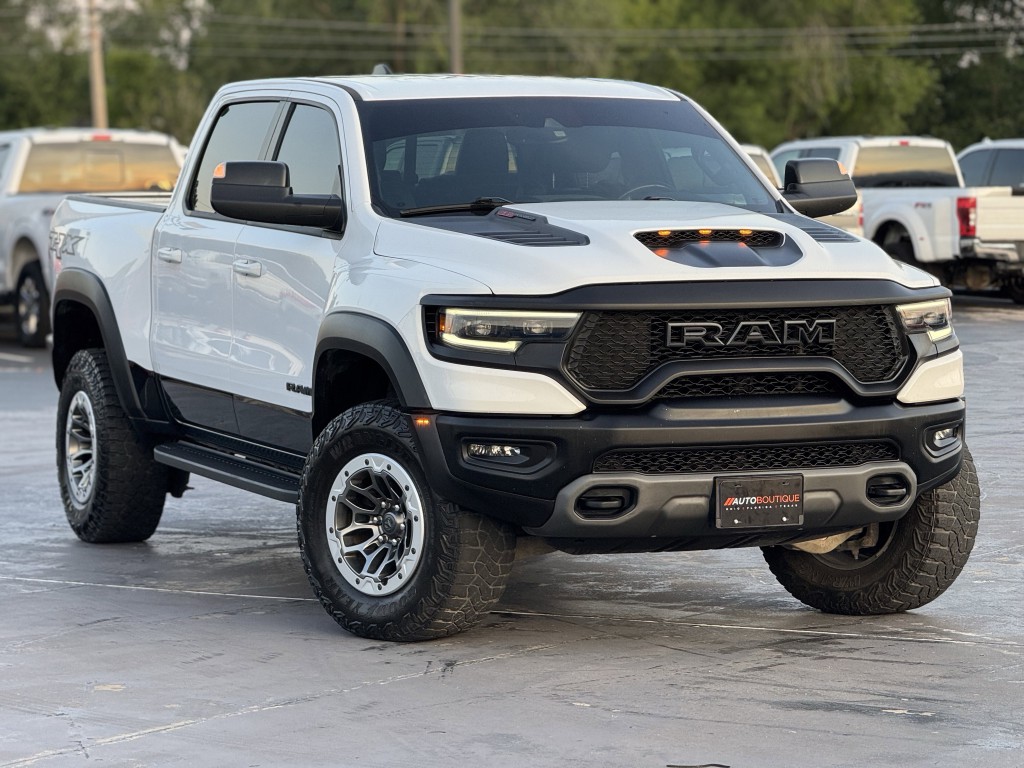2022 RAM 1500 Image 3