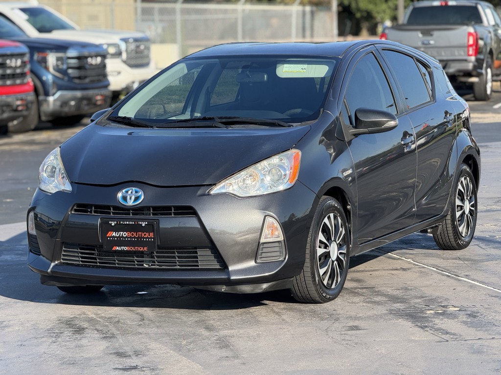 2014 Toyota Prius Image 5