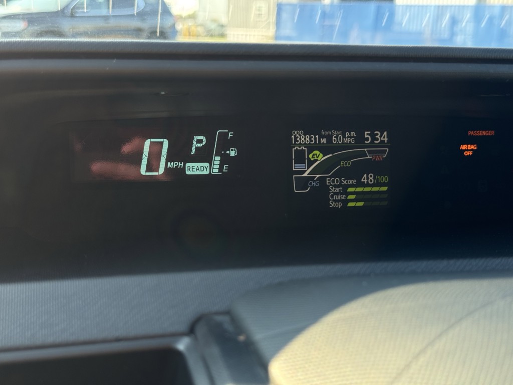 2014 Toyota Prius Image 15