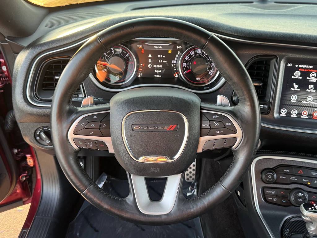 2017 Dodge Challenger Image 15