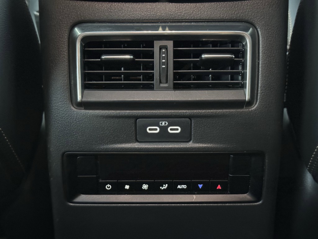 2024 Mazda CX-9 Image 29