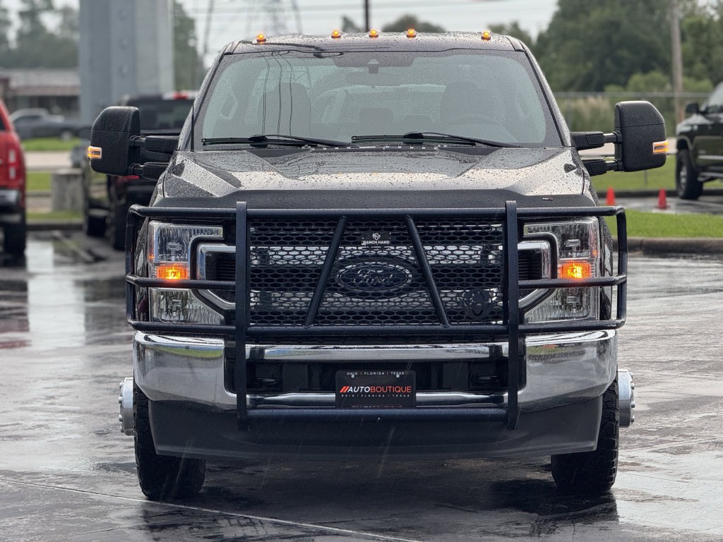 2022 Ford F-350 Image 6
