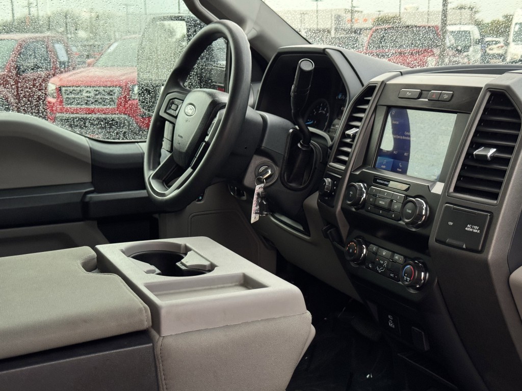2022 Ford F-350 Image 13