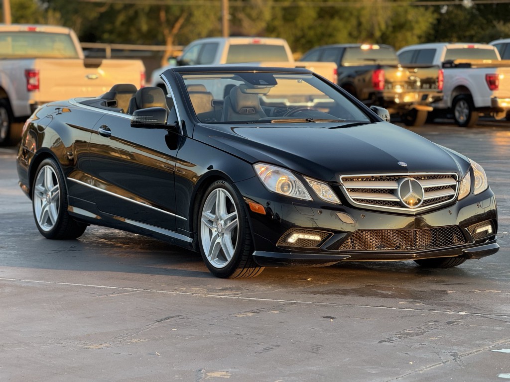 2011 Mercedes-Benz E-Class Image 3