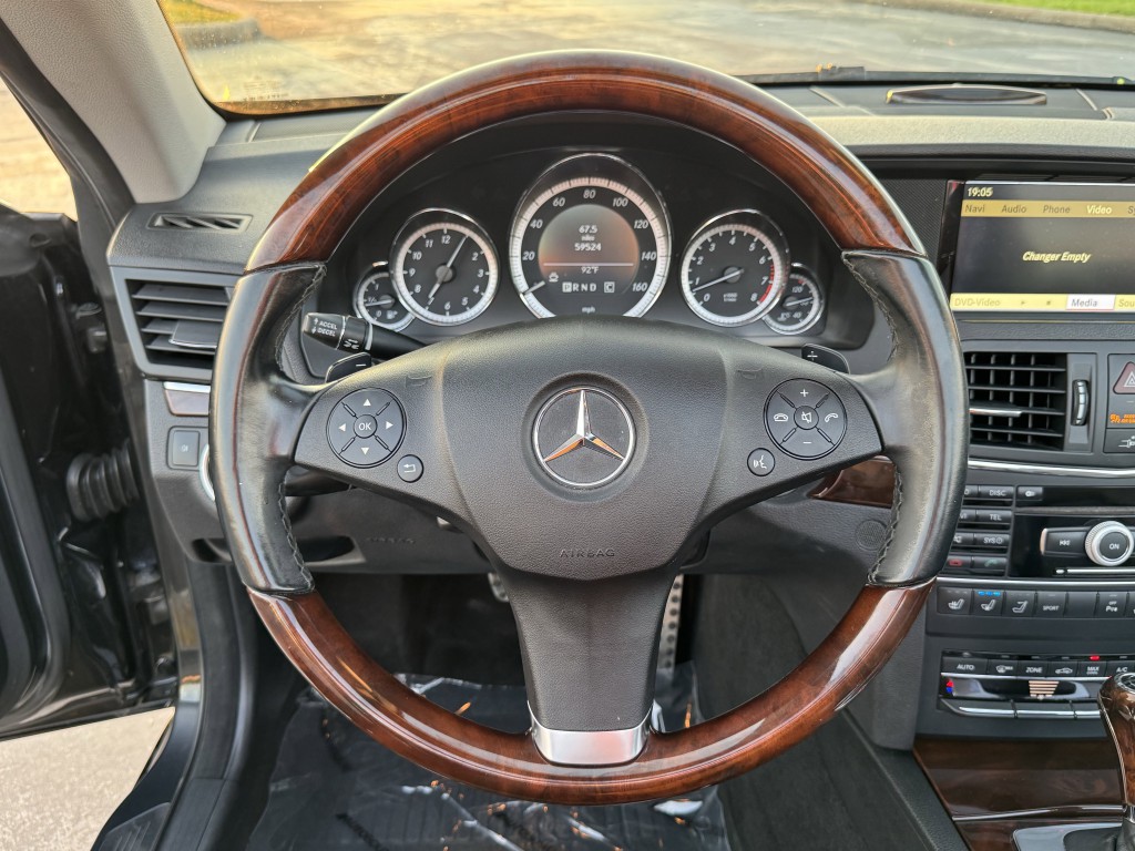 2011 Mercedes-Benz E-Class Image 17