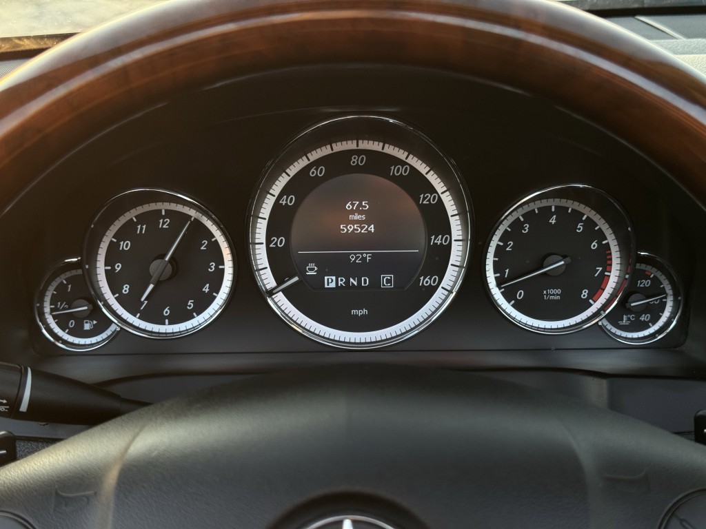 2011 Mercedes-Benz E-Class Image 20