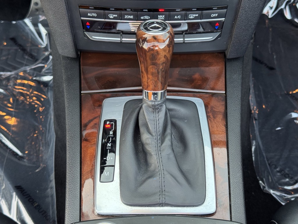 2011 Mercedes-Benz E-Class Image 25