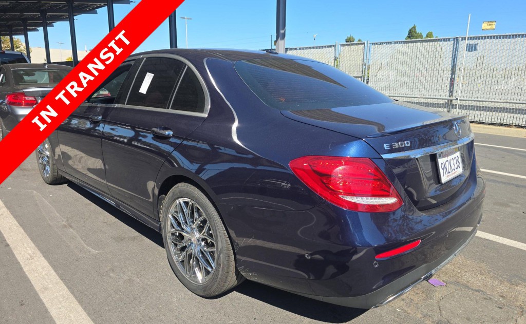 2017 Mercedes-Benz E-Class Image 7