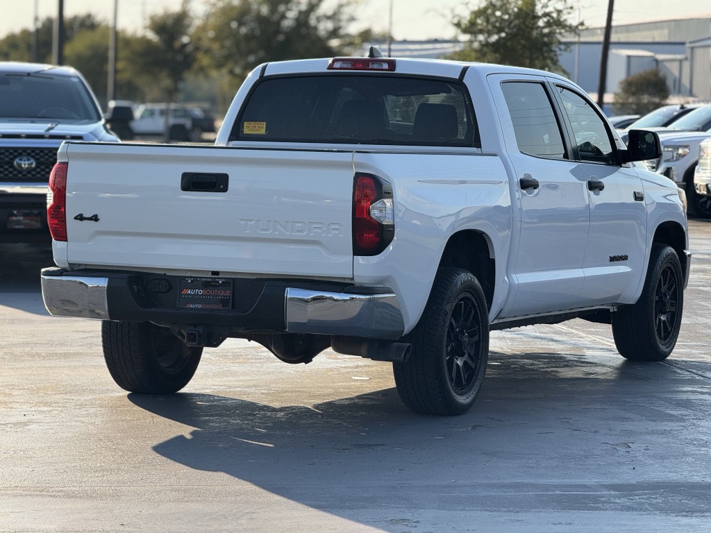 2021 Toyota Tundra Image 9