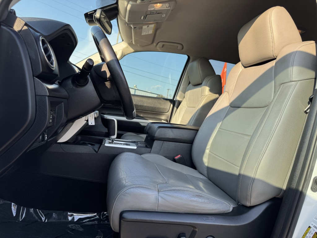 2021 Toyota Tundra Image 24