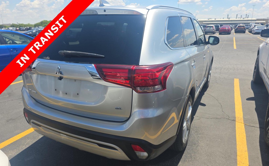 2020 Mitsubishi Outlander Image 5