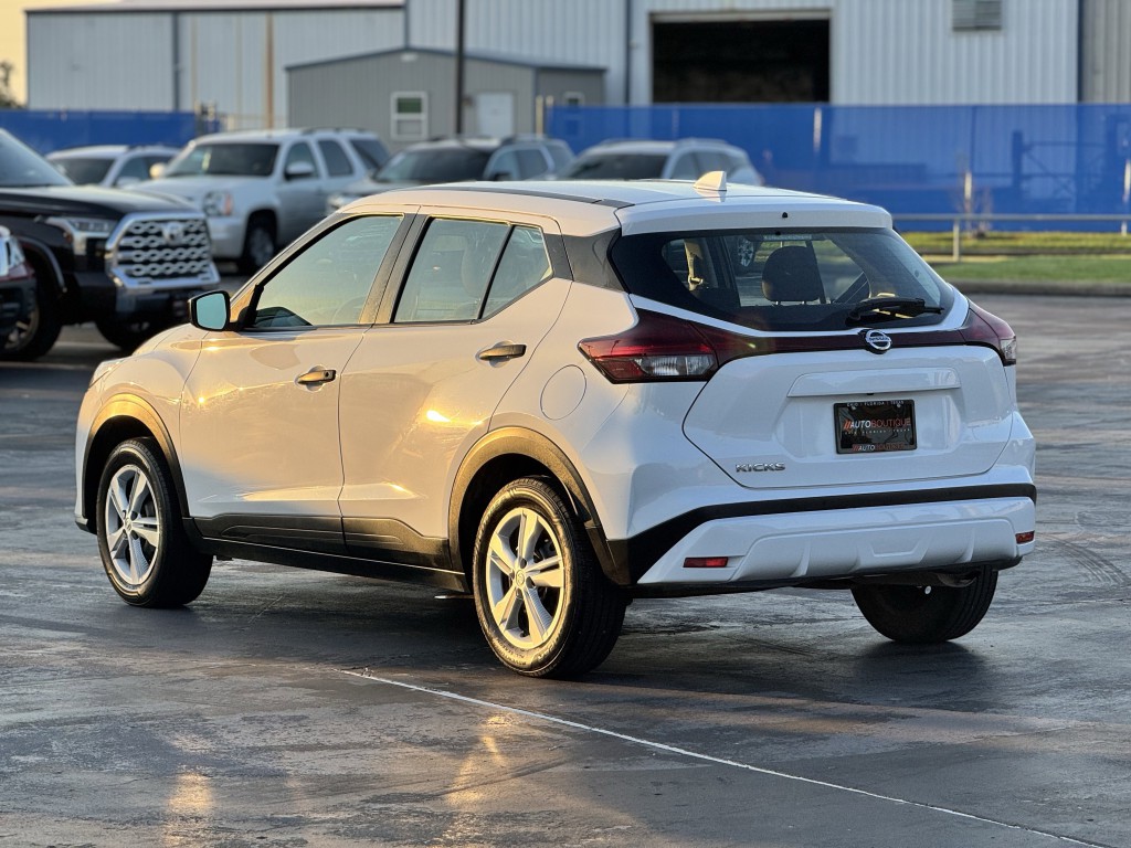 2021 Nissan Kicks Image 9