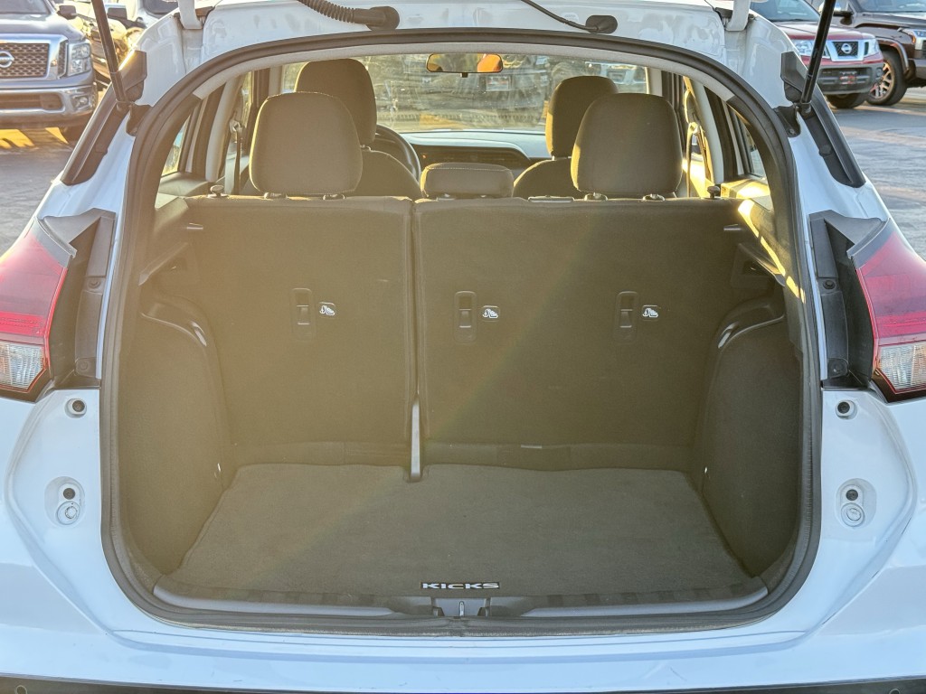 2021 Nissan Kicks Image 28