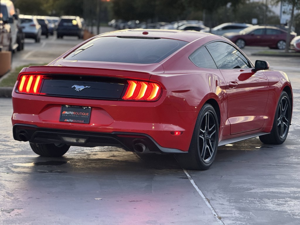 2019 Ford Mustang Image 9