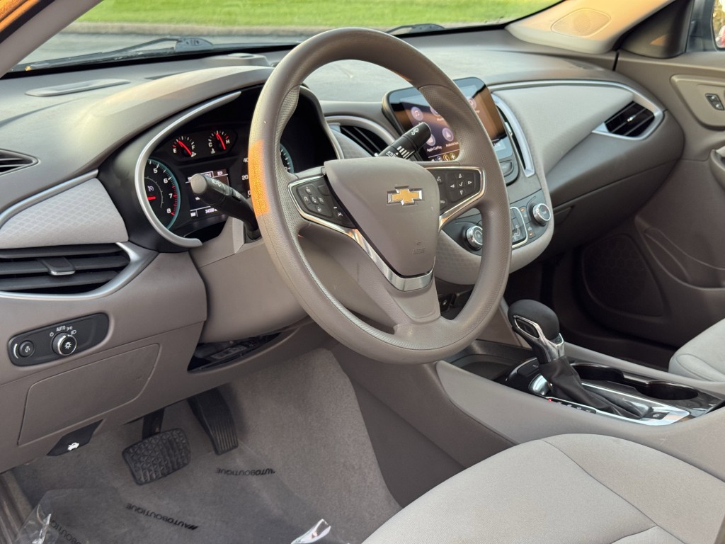 2023 Chevrolet Malibu Image 12
