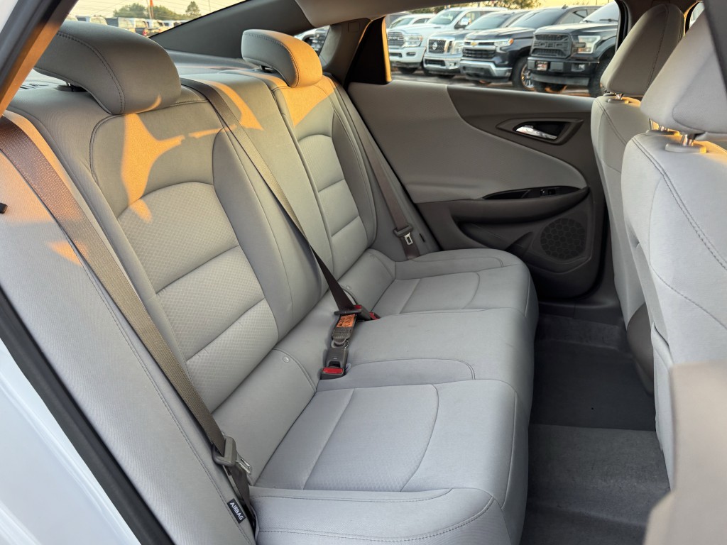 2023 Chevrolet Malibu Image 25