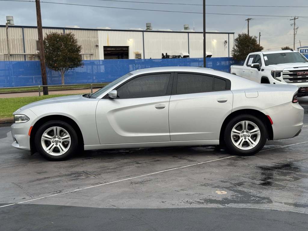2022 Dodge Charger Image 8