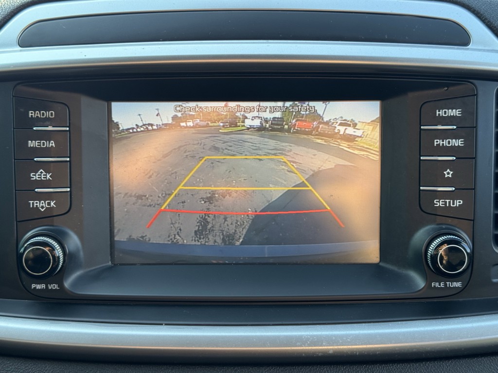 2019 Kia Sorento Image 17
