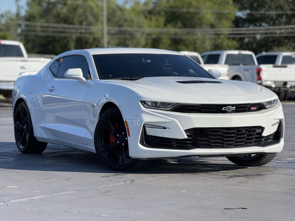 2023 Chevrolet Camaro Image 3