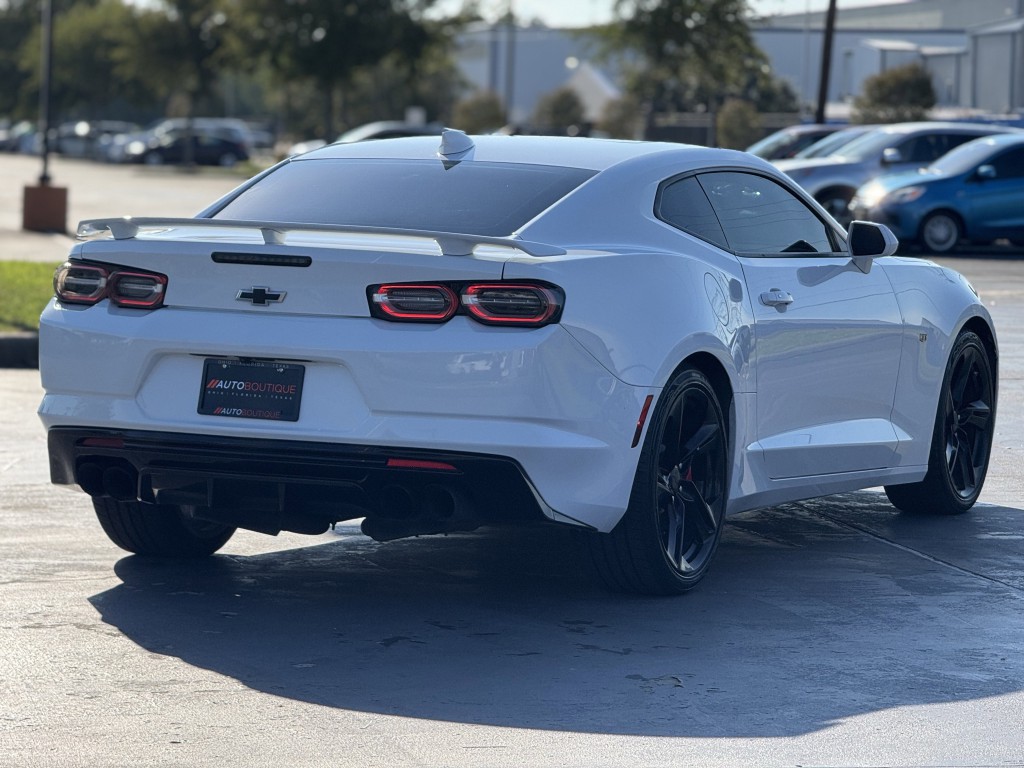 2023 Chevrolet Camaro Image 10