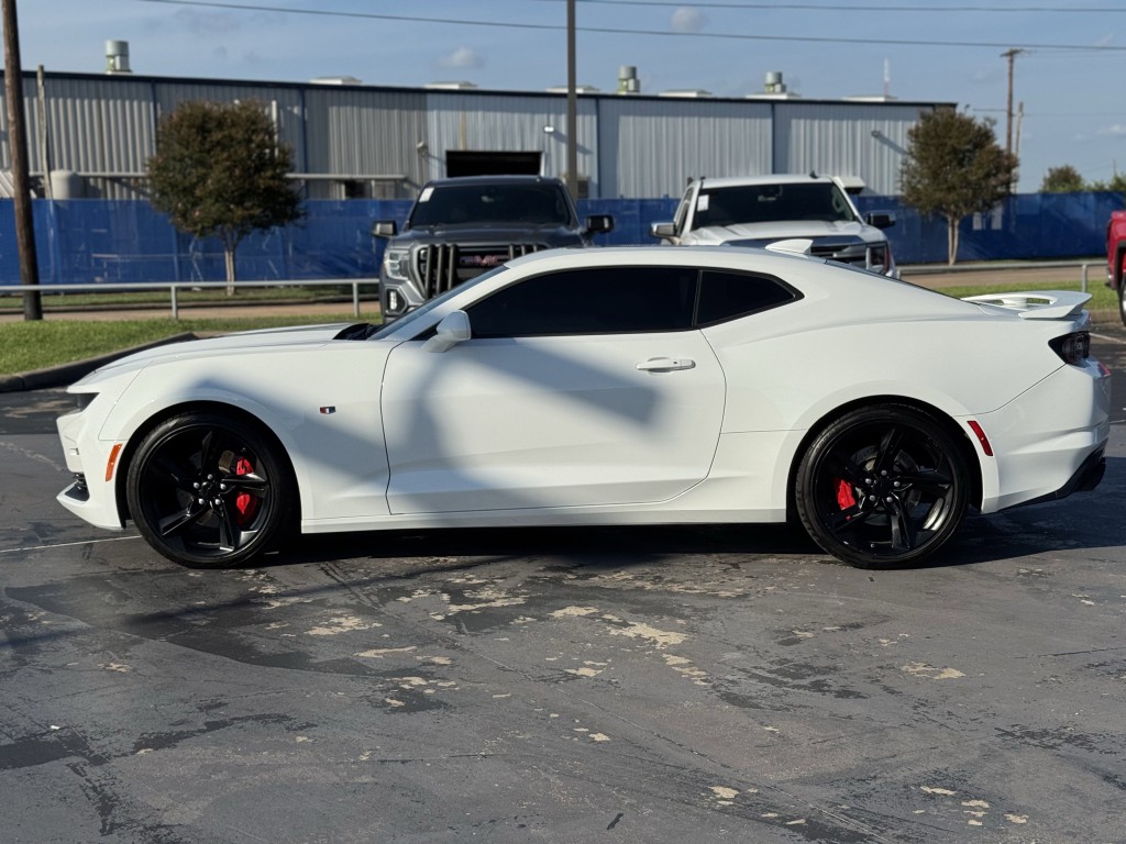 2023 Chevrolet Camaro Image 13