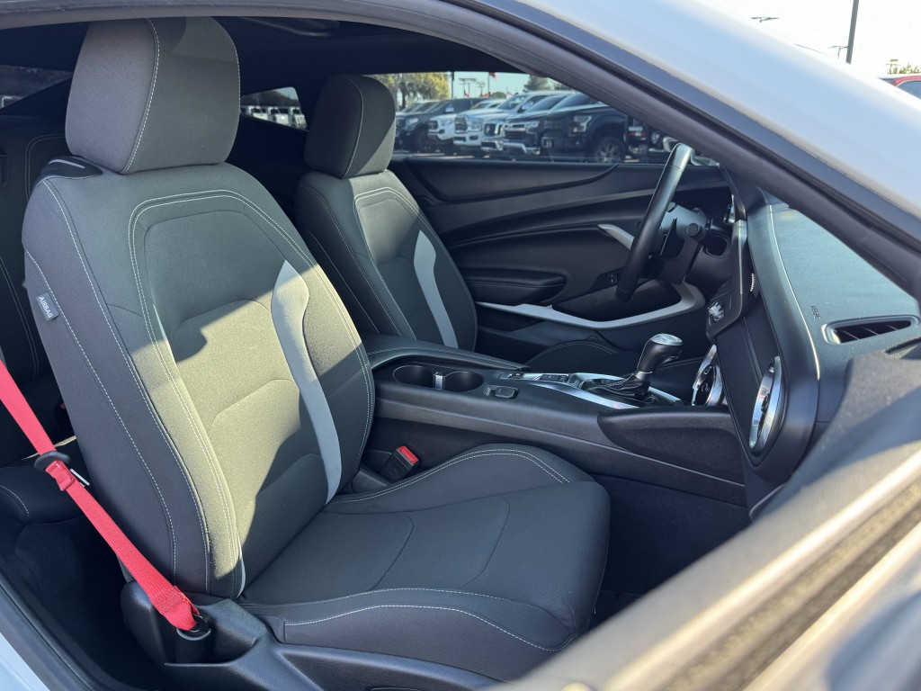 2023 Chevrolet Camaro Image 27